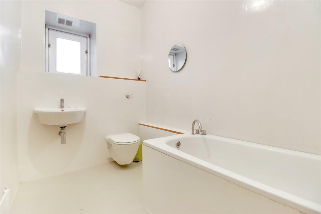 BATH.jpg