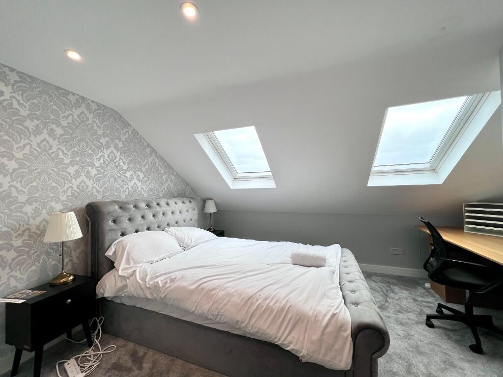 M Bedroom Close Up