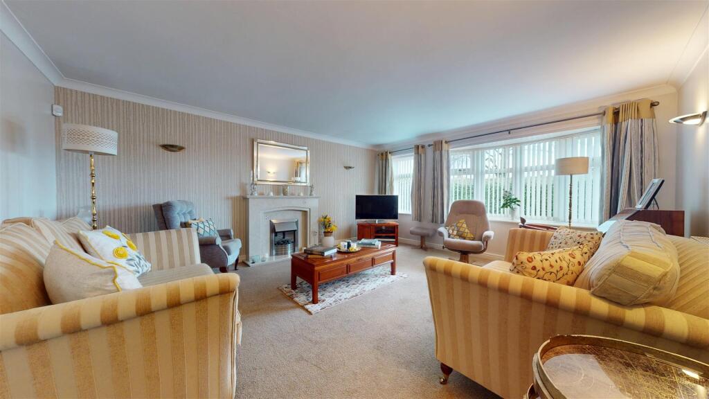 Tern Way, Reception Room