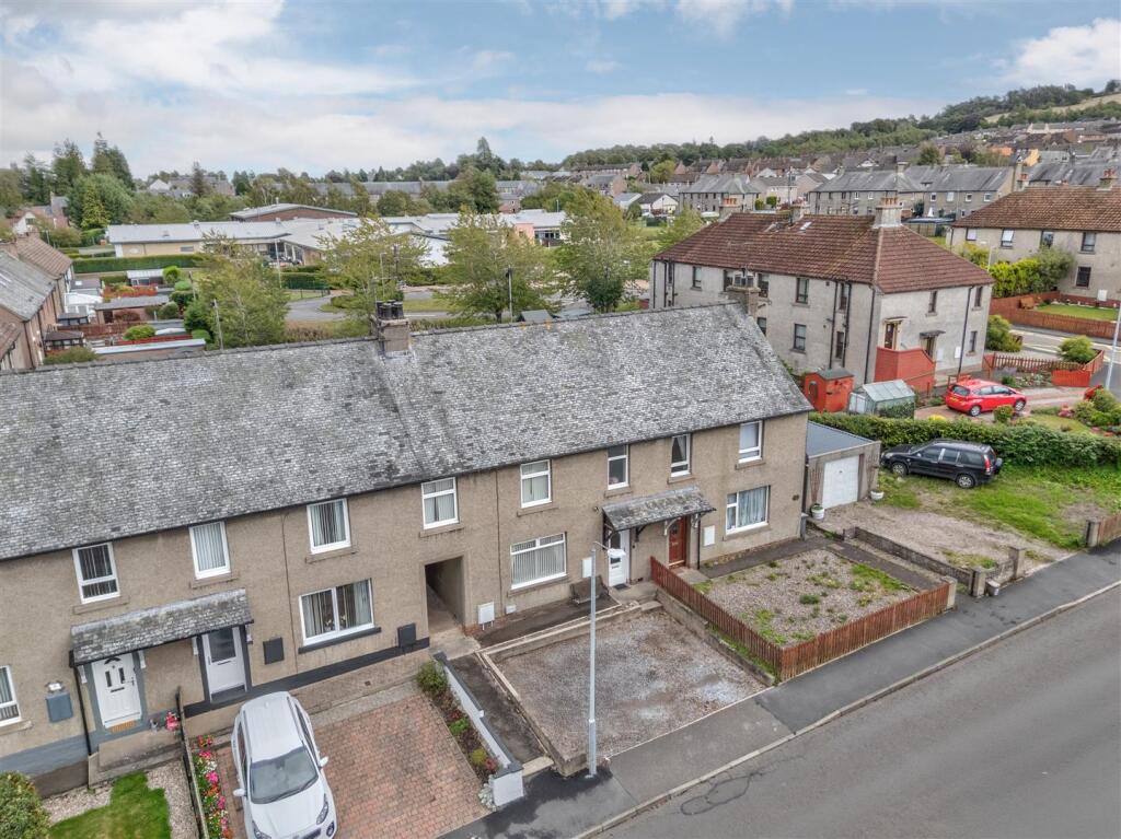 13 Lowson Avenue Forfar-19.JPG