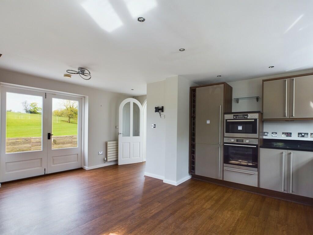 6-Kitchen-E
