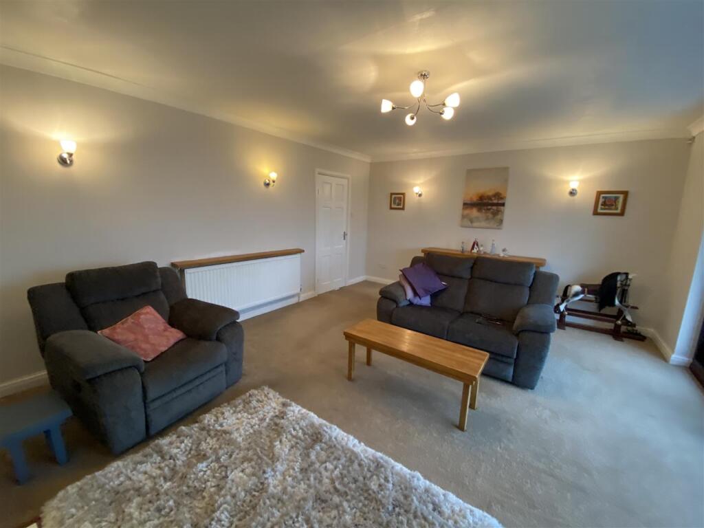 Lounge: