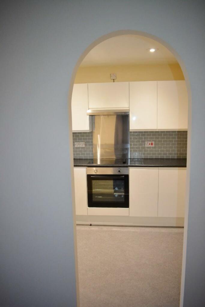 Kitchen Arch.jpg