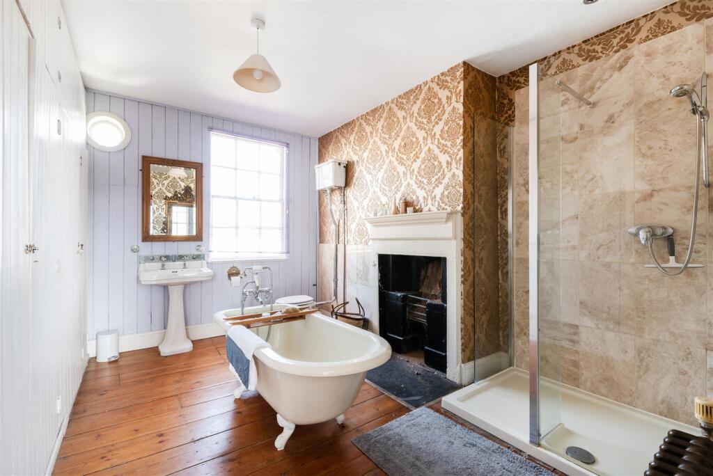 9 Chatham Row, Bath BA1 5BS-19.jpg