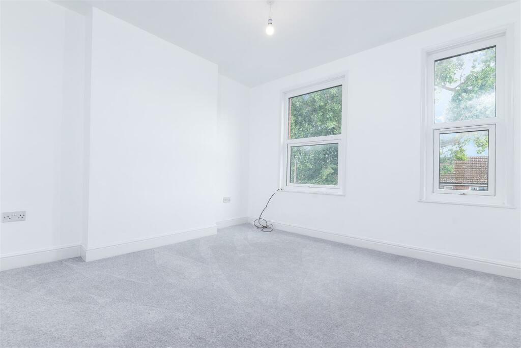 71 Central Avenue New Basford Nottingham
