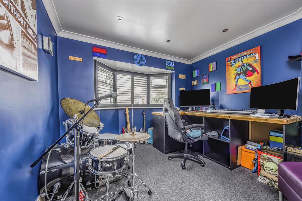 30 Uplands Road, Drayton-PorticoMarketing-SoldBy-1