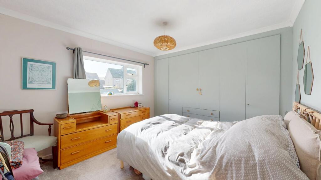 Burns-Hill-Bedroom-1.jpg