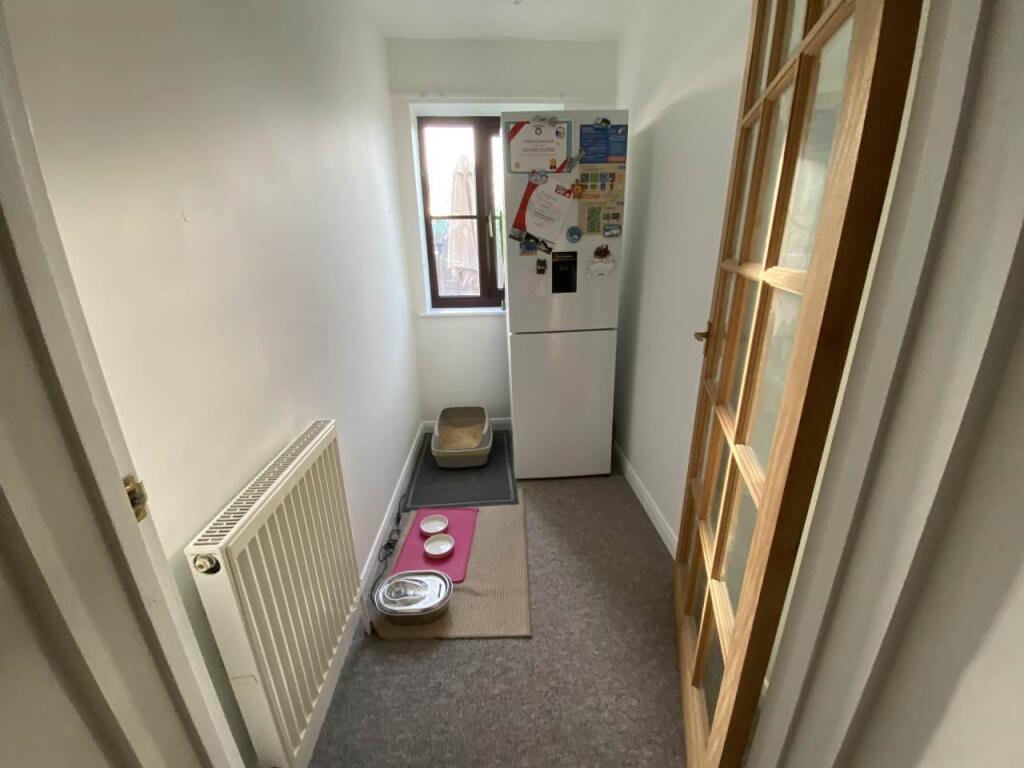 STUDY, HOBBY ROOM OR