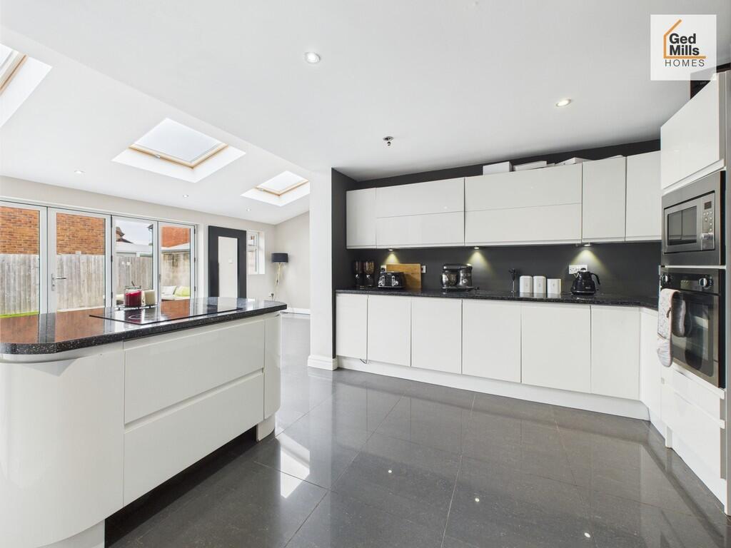 CAM04261G0-PR0069...