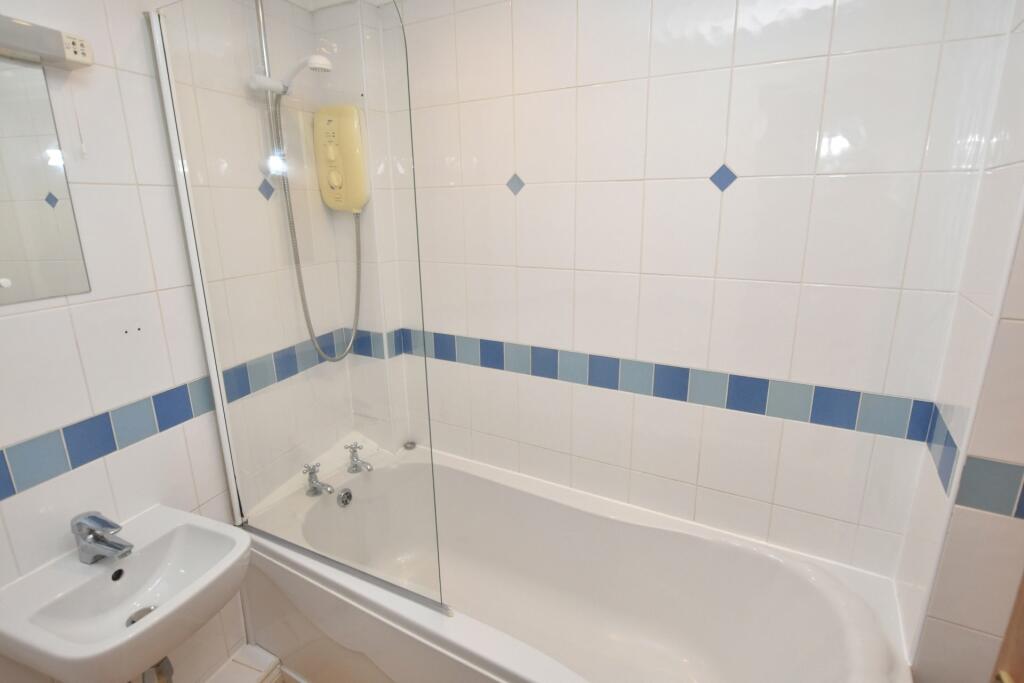 En Suite Bathroom