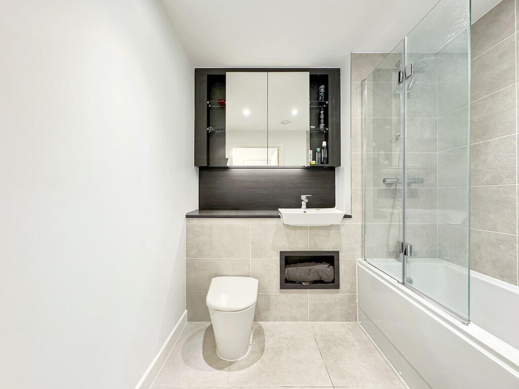 bathroom 2-2