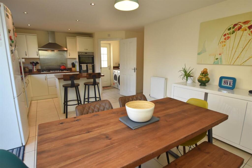 Kitchen/Diner/Family Room