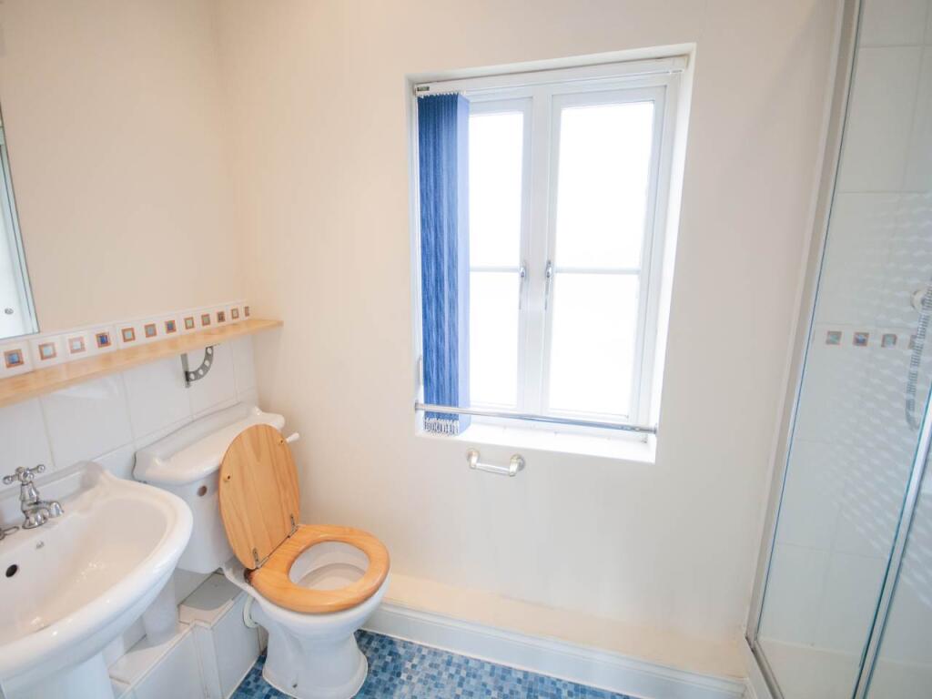 Room 3 en-suite