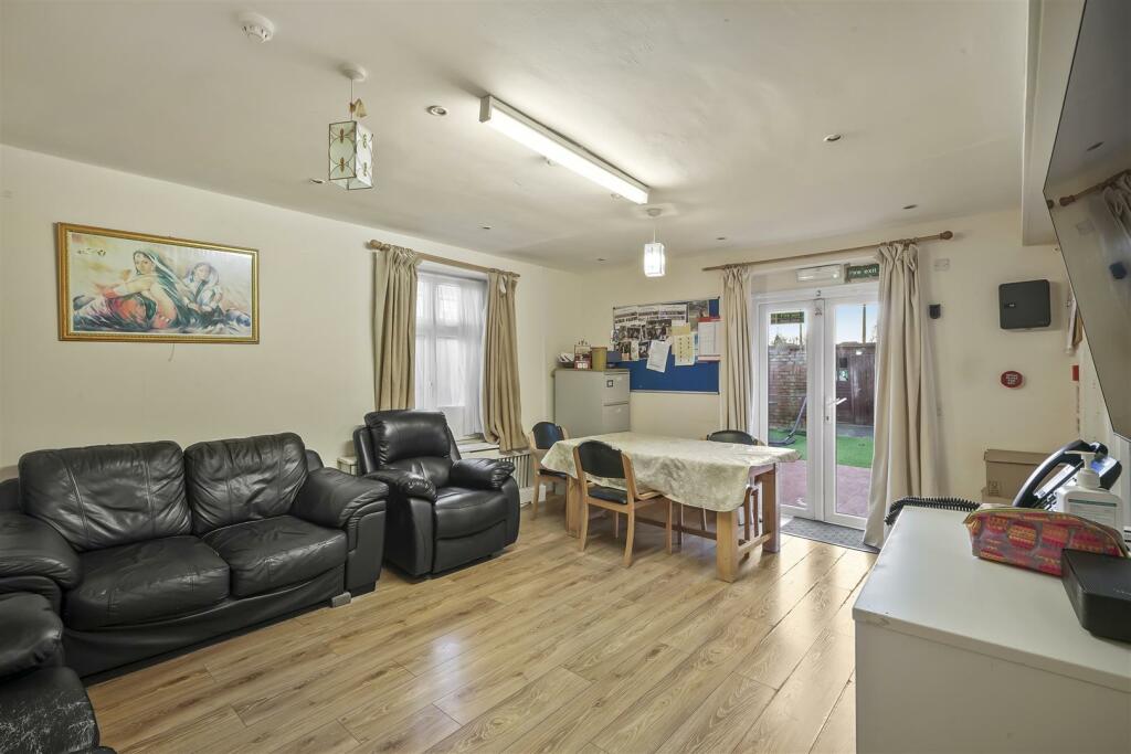 30 Sudbury Avenue - u6Nfk3wIPtwVqB41YC4l.jpg