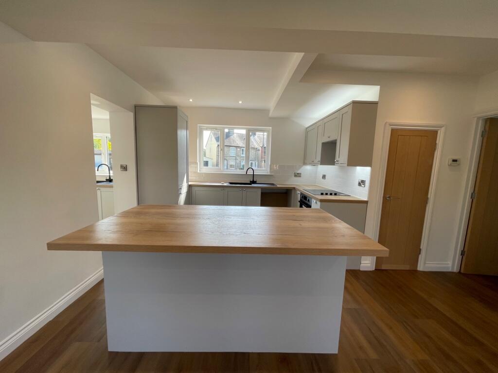 KITCHEN ISLAND