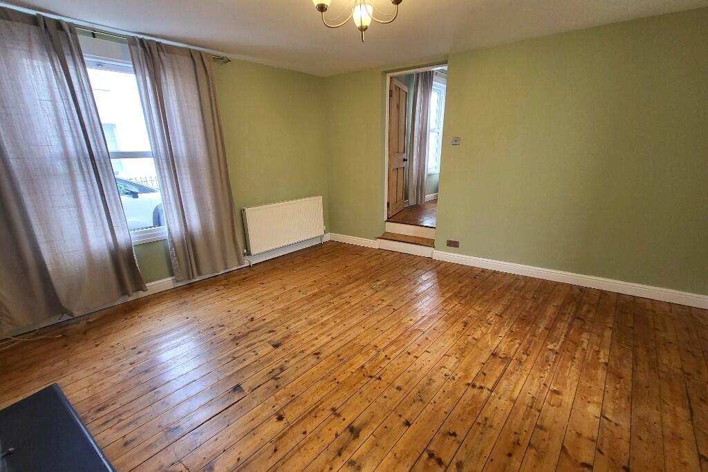 Sitting Room (2)