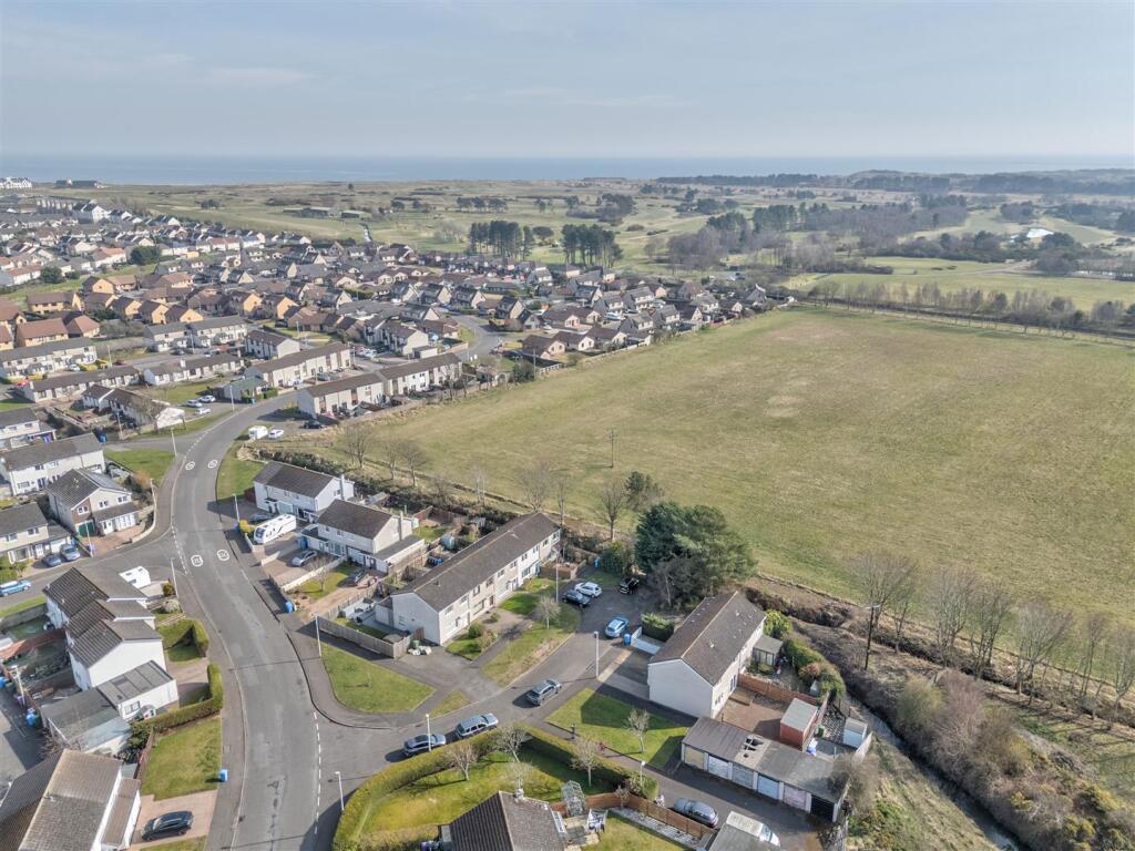 10 McDonald Smith Drive Carnoustie-5.JPG