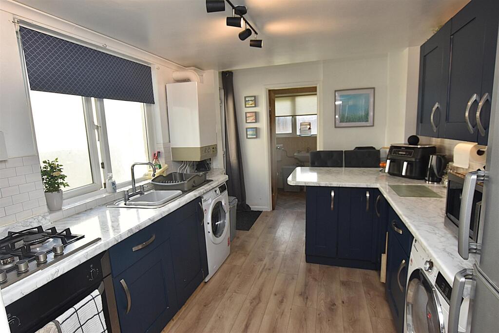 Kitchen/Breakfast Room