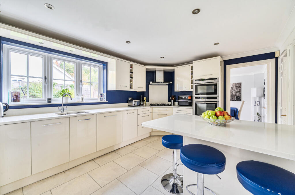 1363107-11-68e669...