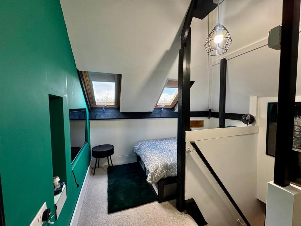 WhatsApp Image 2025-10-28 at 15.30.07.jpeg