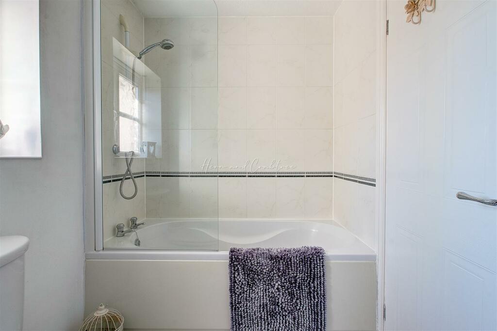 Ragnall Close, Thornhill, HernCrabtree (11).jpg