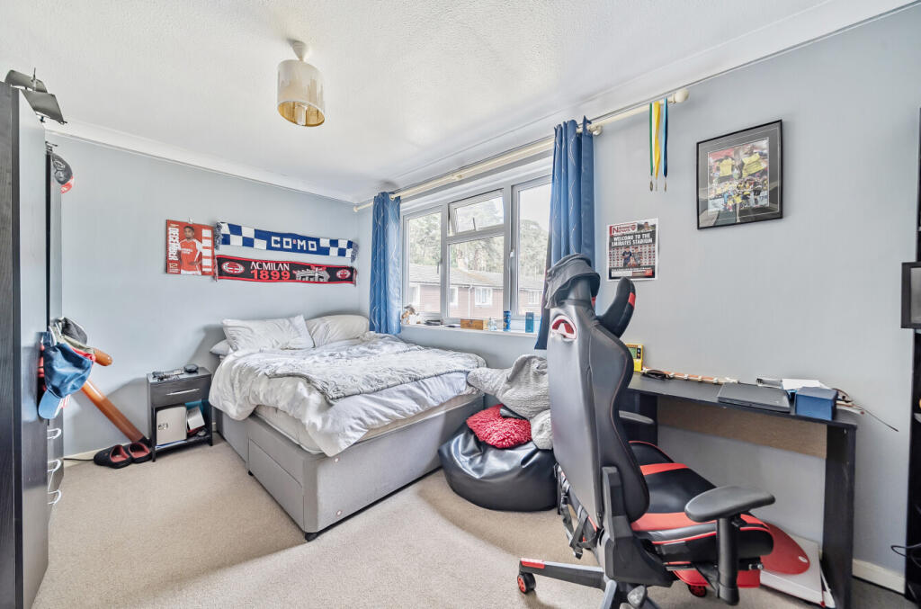 1346389-12-68b1c1...