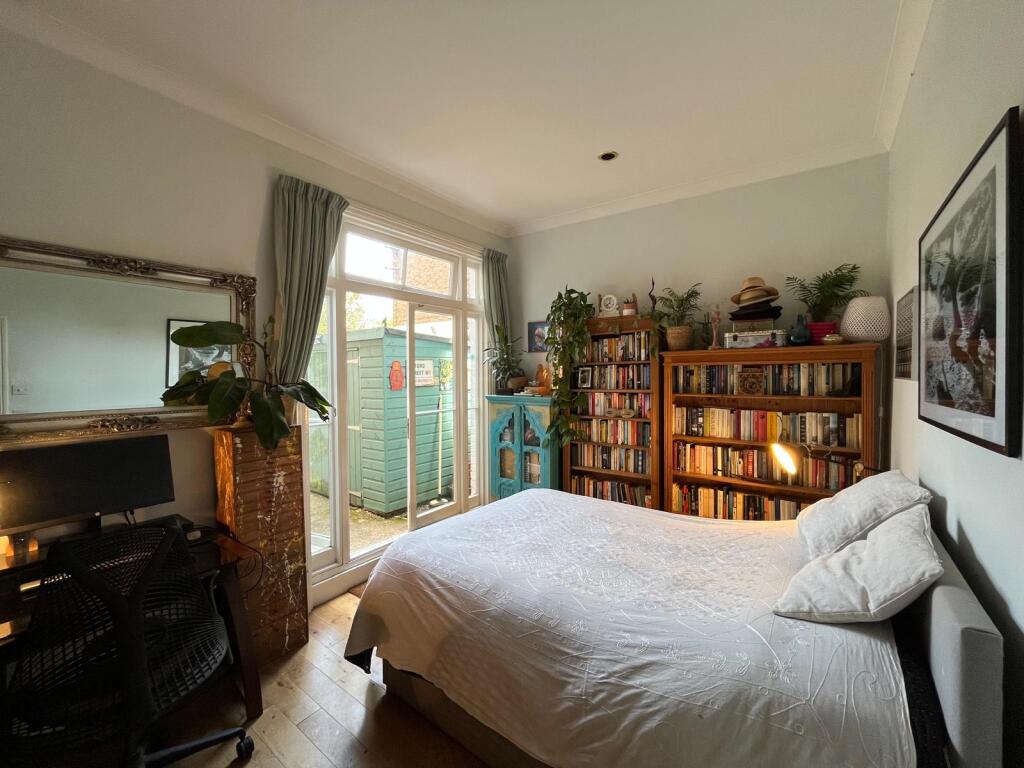Bedroom (1)