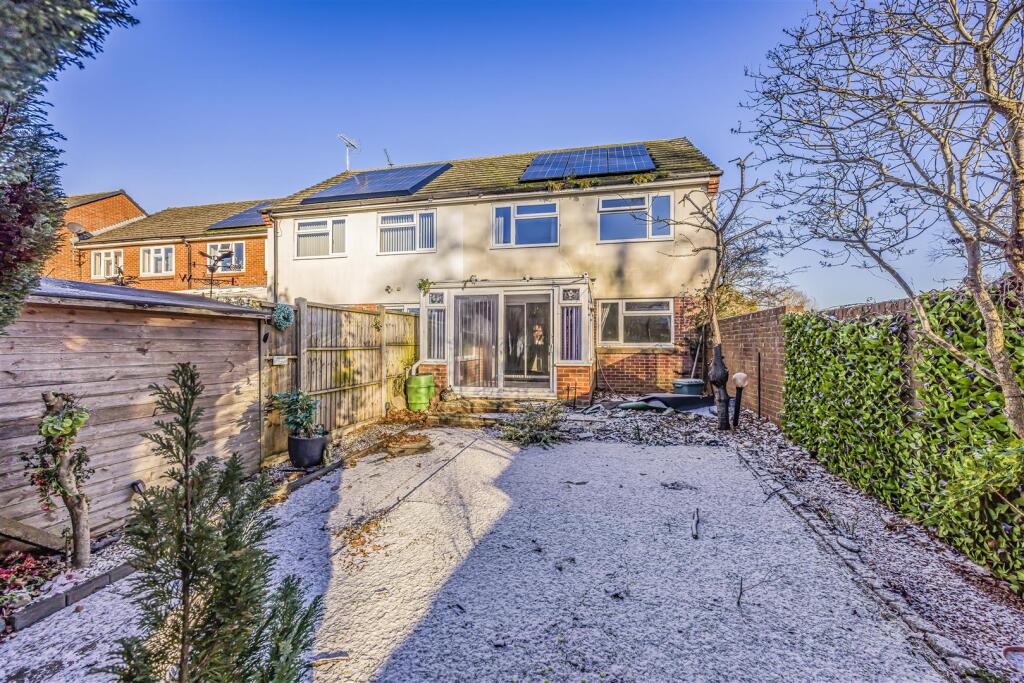 37 Springwood Avenue, Waterlooville-PorticoMarketi