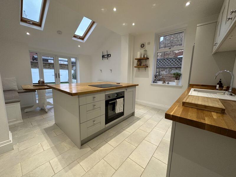 Flat 1 Kitchen