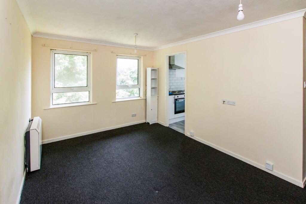 Lounge/bedroom (Main)