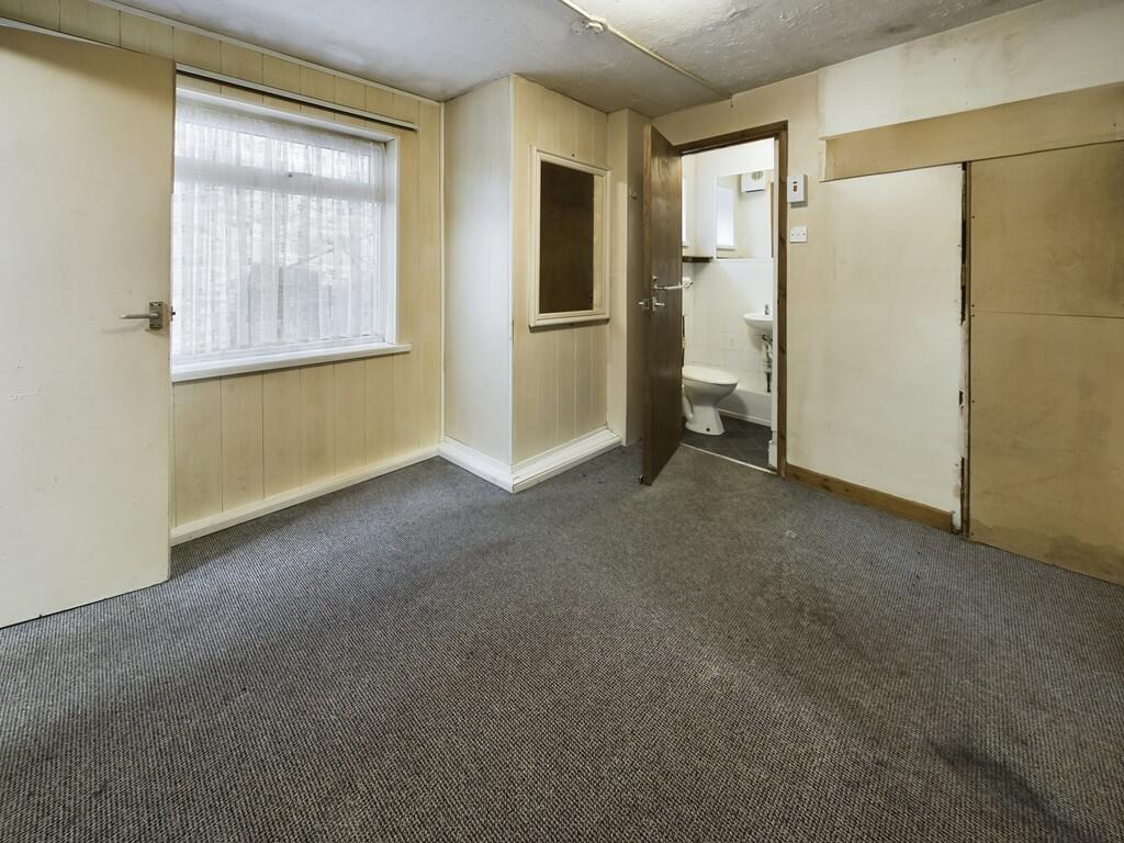 CAM03974G0-PR0102...