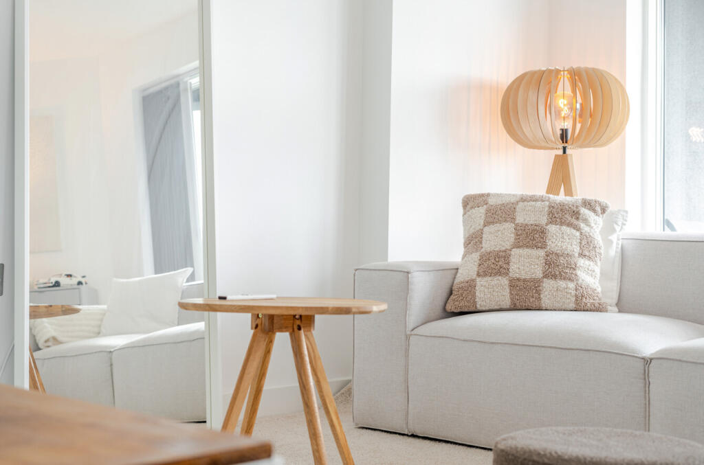 1344471-3-68af495...