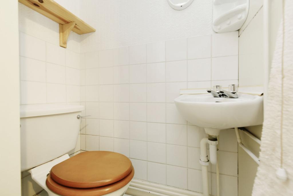 En-suite W.C.