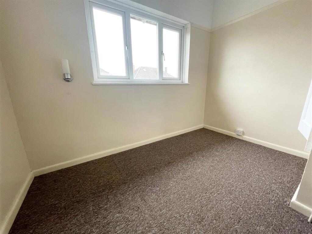 Bedroom 3.jpg