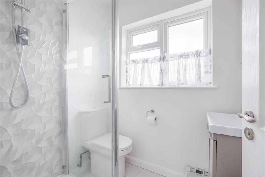 Shelana, Jubilee Road, HP13 5TP-2.jpg