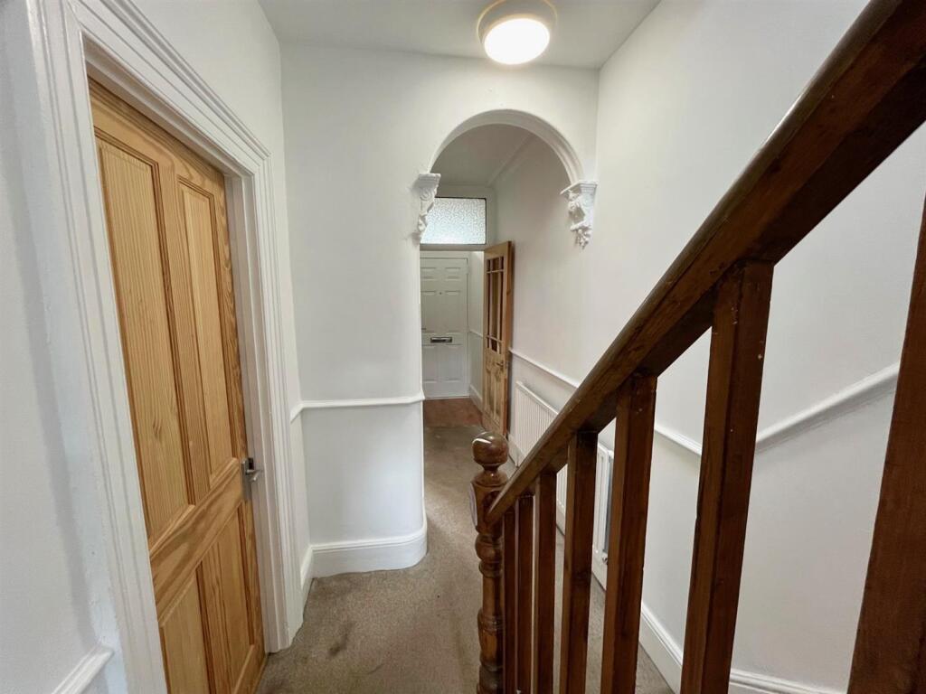 Hallway and stairs.jpg