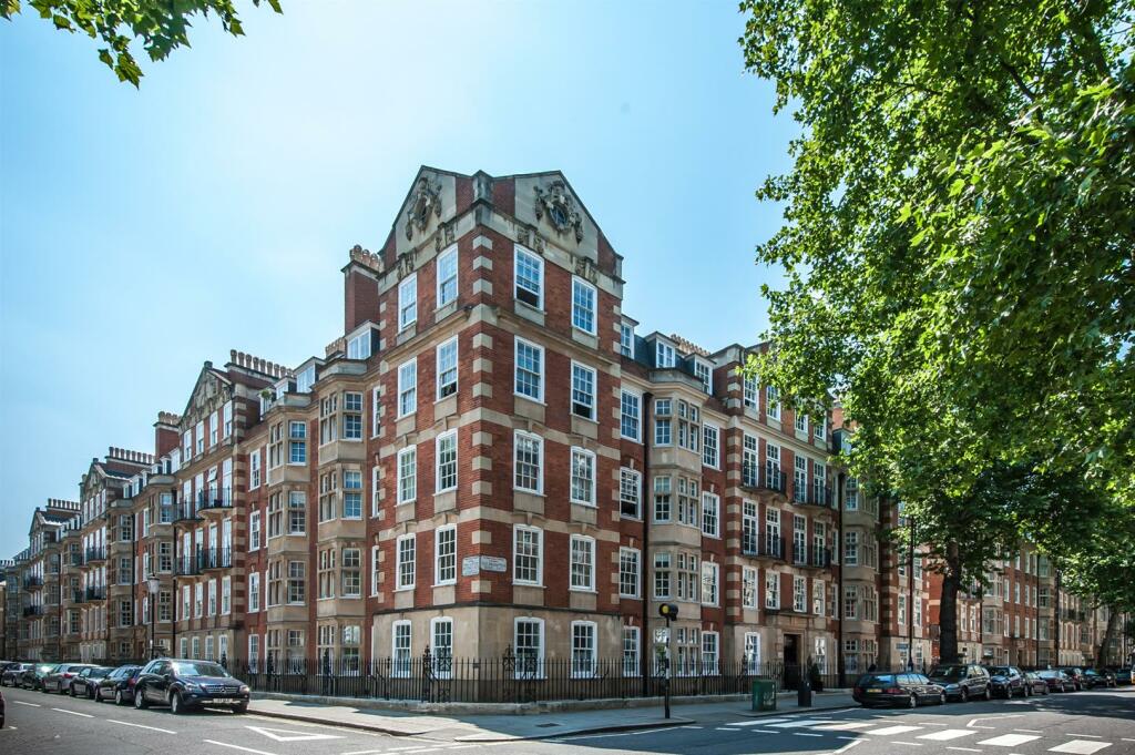 Colherne Court ext PH-1-2.jpg