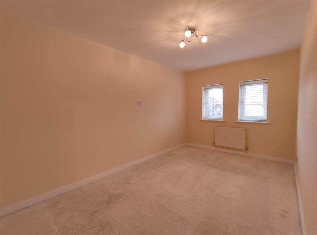 Bedroom 1 Aspect 2