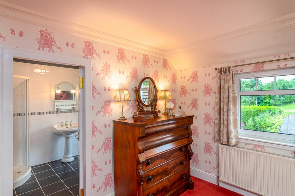 Bedroom 4 en-suite