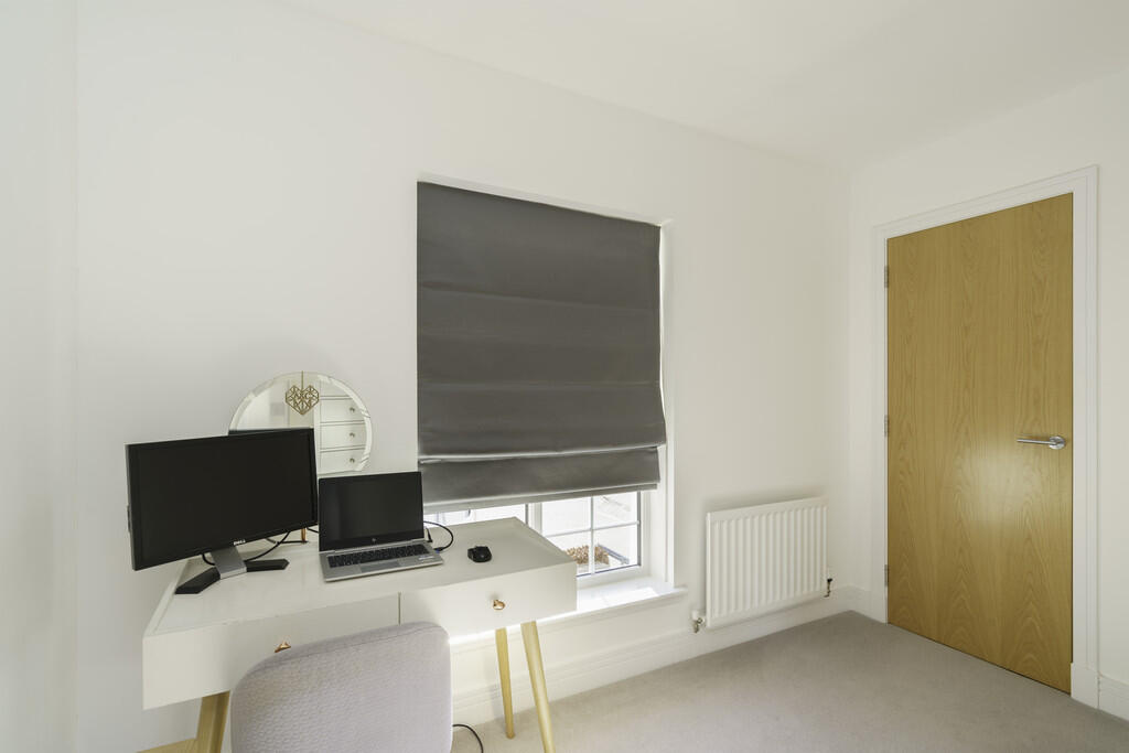 20. Office Bedroo...