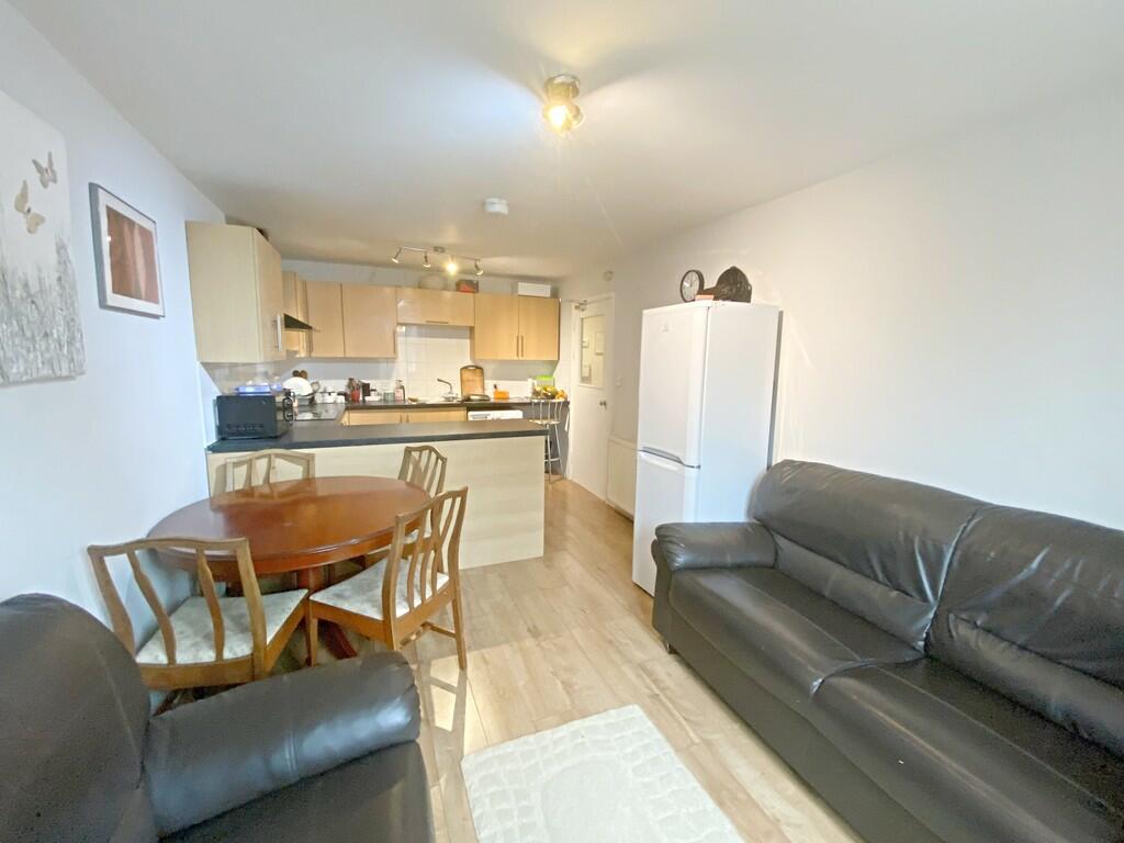 Kitchen 2 (2)