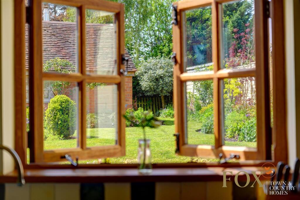 Folly Cottage (30).jpg