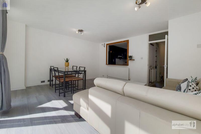 Dining area opening to kitchen