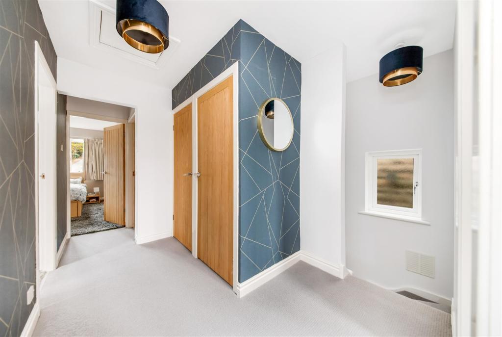 SECOND FLOOR LANDING