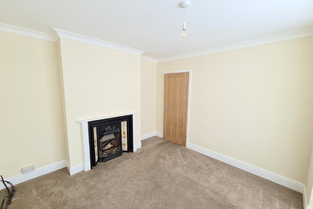 Main Bedroom (2)