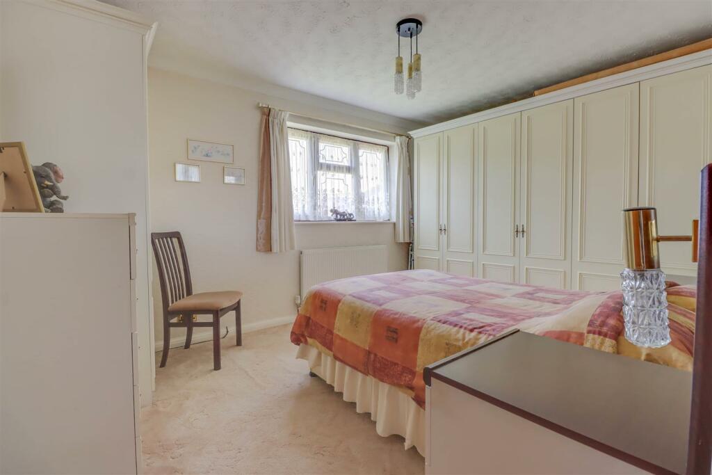 1 BANNISTER GREEN INSIDE-2.jpg