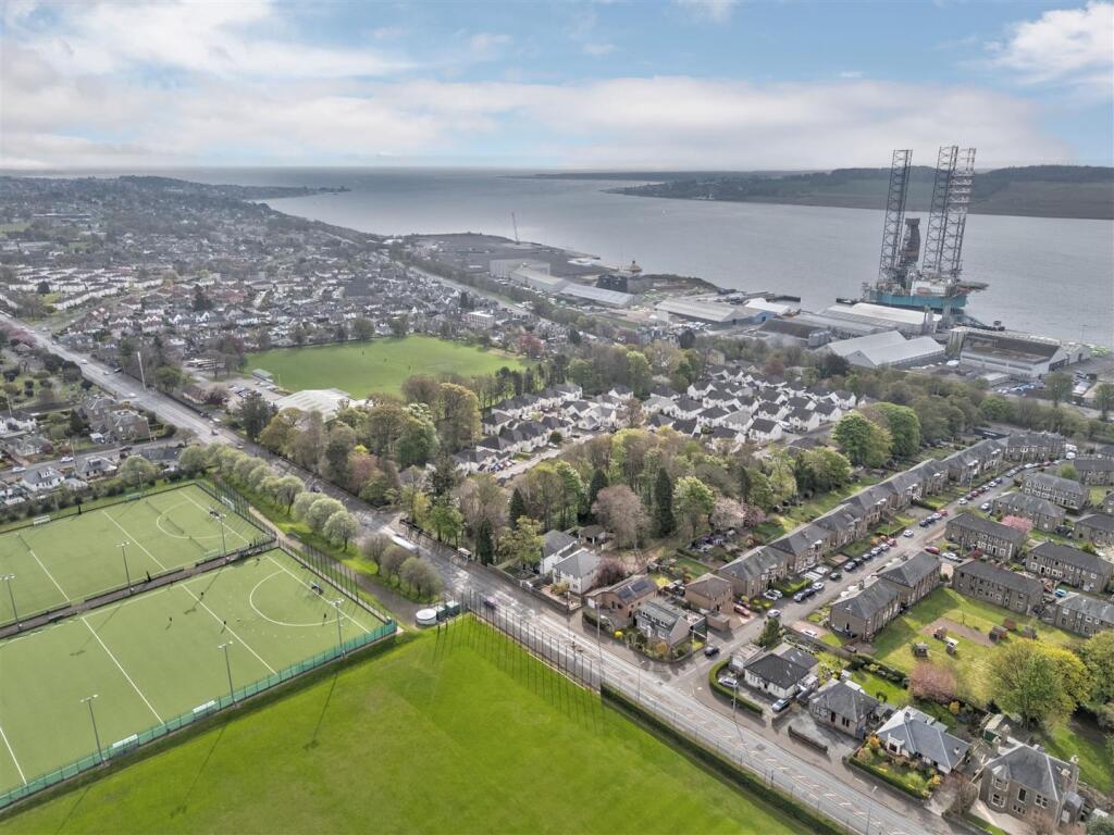 165 Arbroath Road Dundee-3.JPG