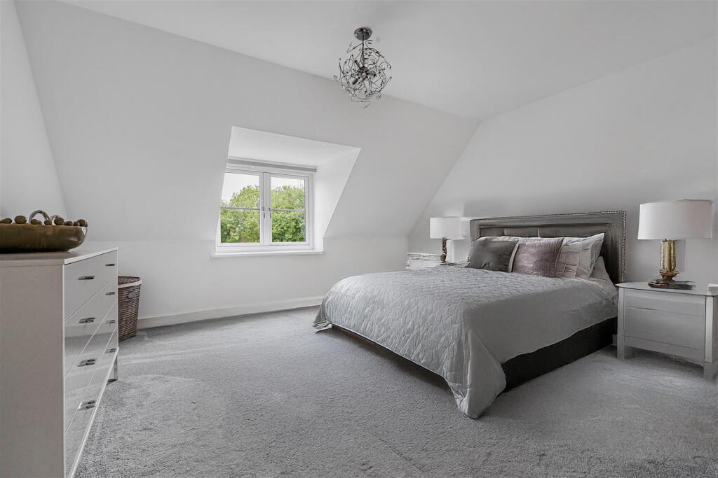 56_58384 - amended3.jpg