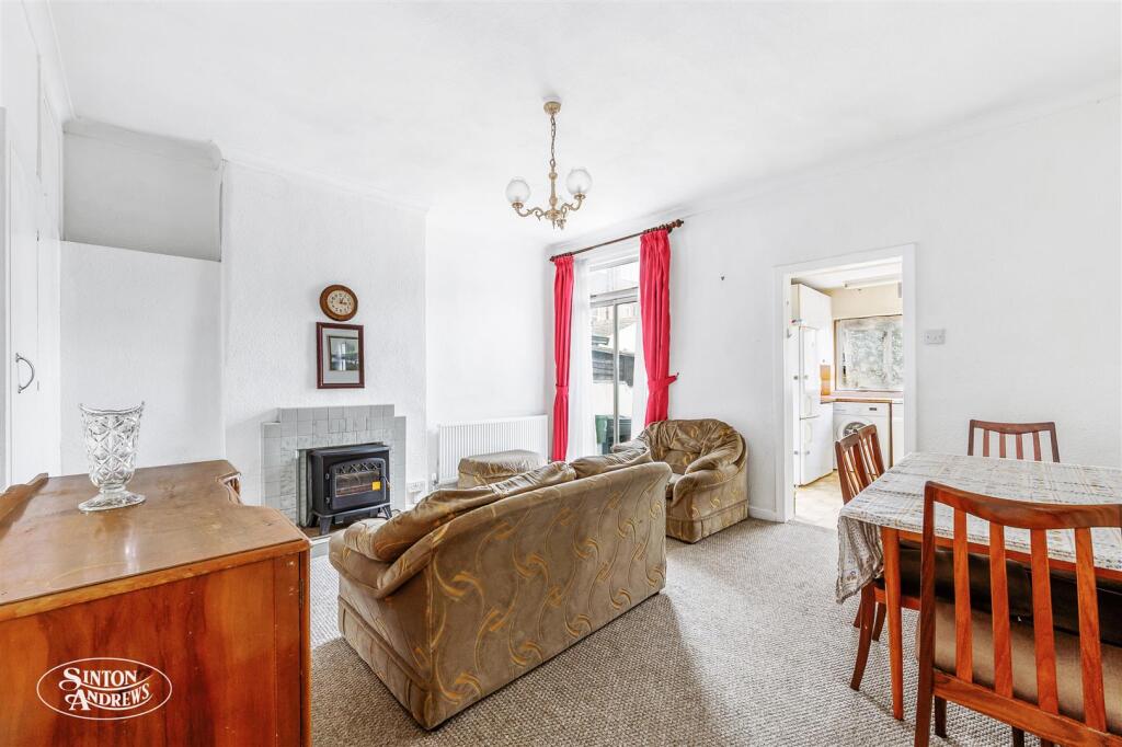 2 Whitehall Road-4.jpg