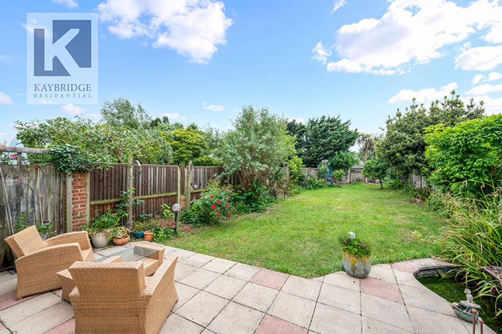 Walsingham Gardens, Epsom